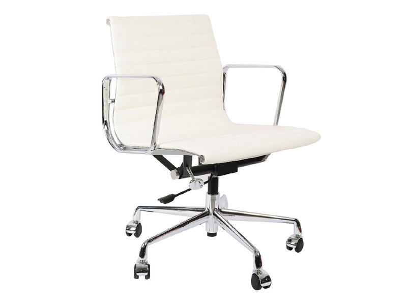 Кресло Eames Style Ribbed Office Chair EA 117 белая кожа от дизайнера CHARLES & RAY EAMES