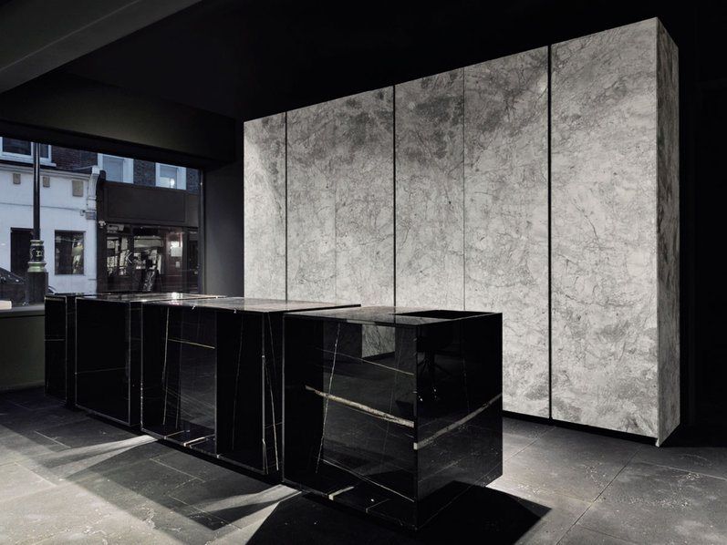 Итальянская кухня ANIMA SAHARA NOIR фабрики MINOTTI CUCINE