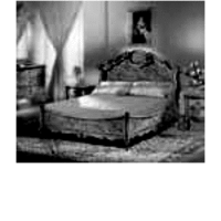 Кровать King size с мягким изголовьем и резным периметром